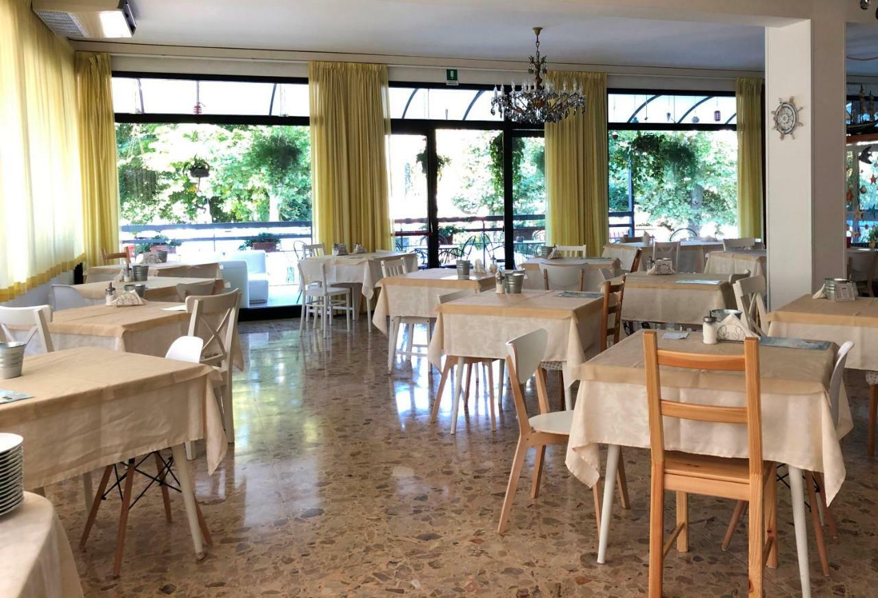 Hotel Lux Cesenatico