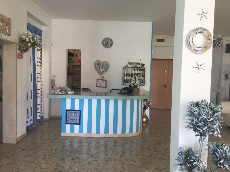 Lux Hotel 3*