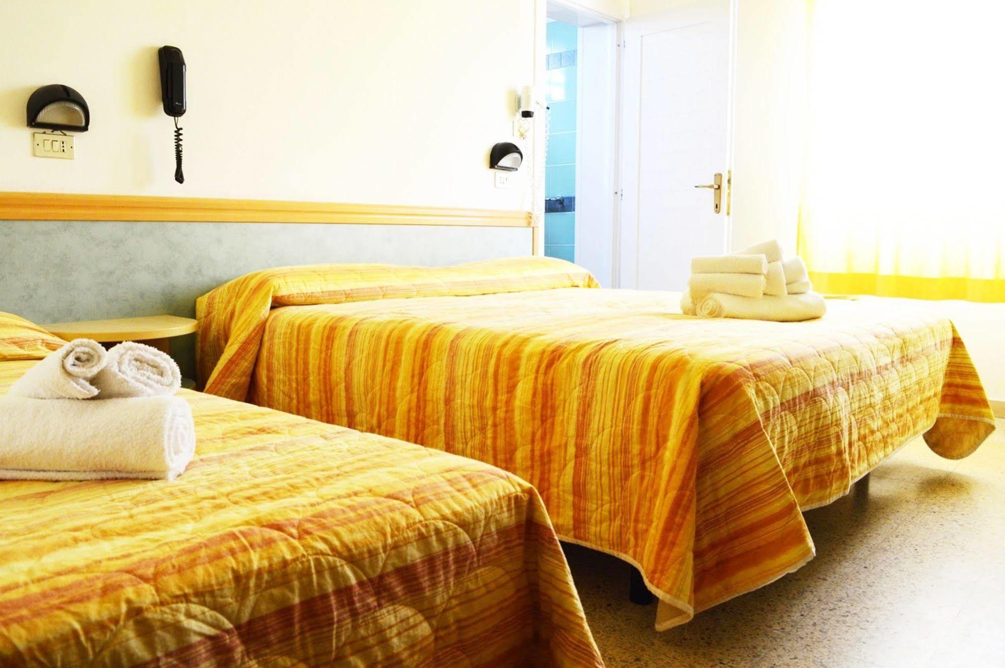 Lux Hotel 3*