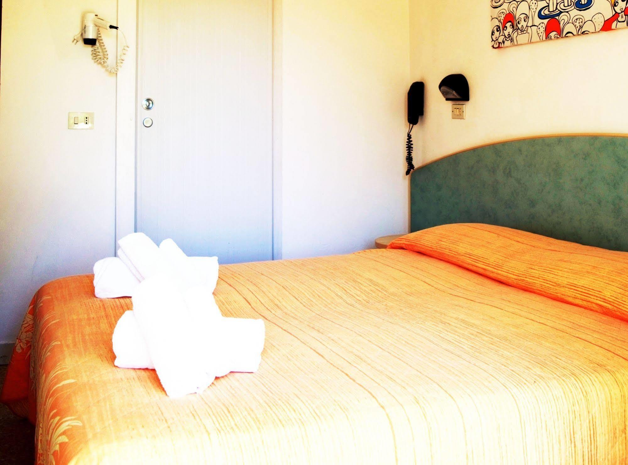 Lux Hotel