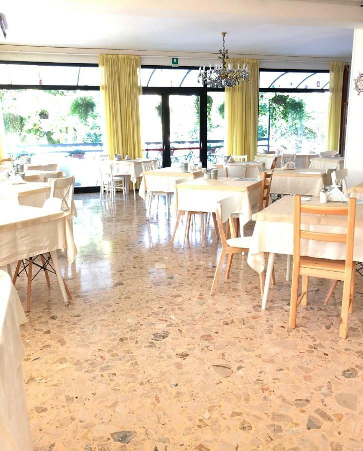 Hotel Lux Cesenatico